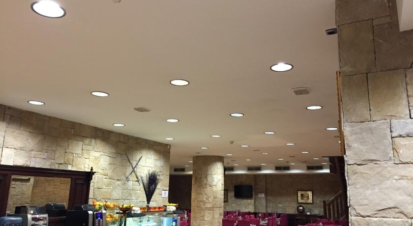 Hotel Camel·lot - Photo 15