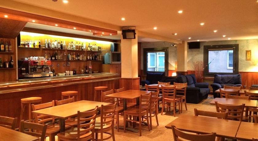 Hotel Casado - Photo 3